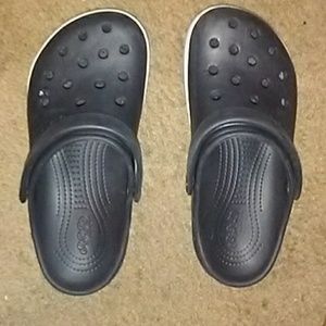 crocs